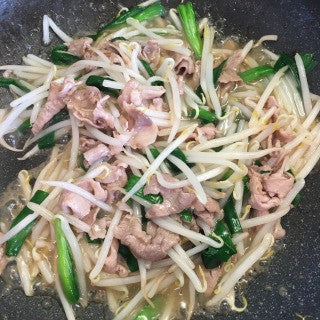 Fried Noodles with Bean Sprouts and Pork Marinade